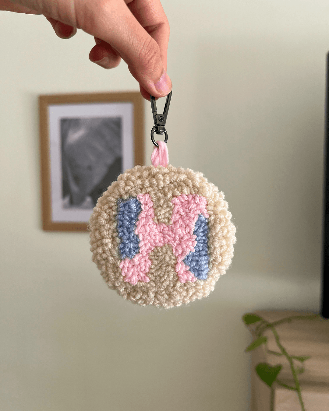 Inicial Milos - Personaliza el charm de tu mascota