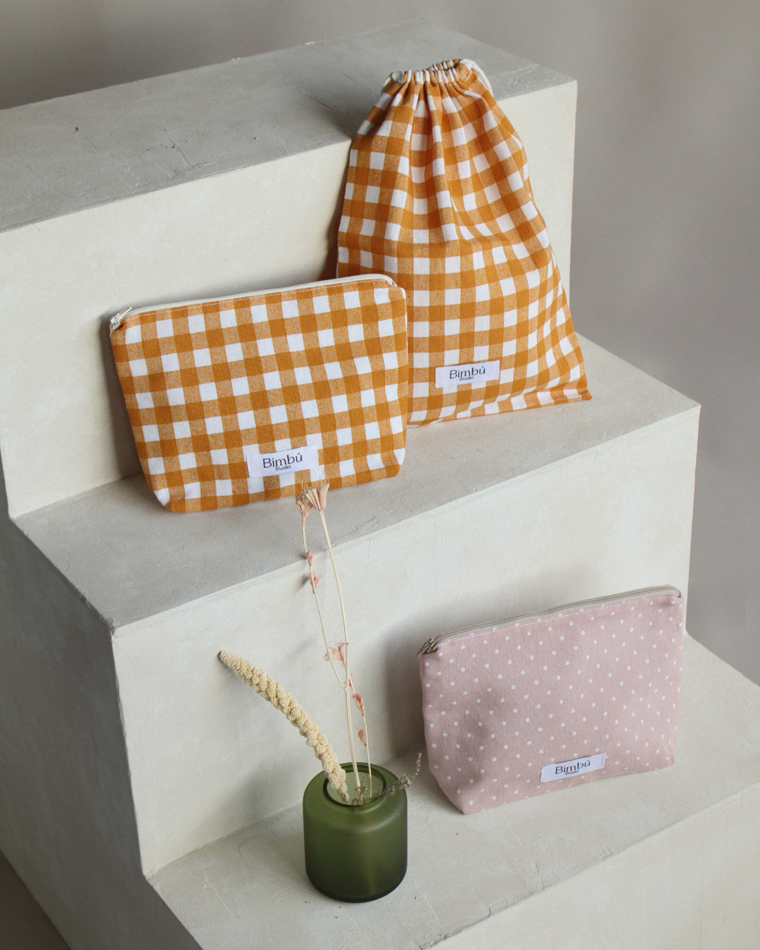 Neceser y Bolsa Maia