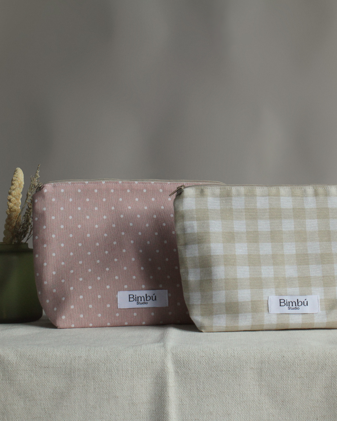 Neceser y Bolsa Maia